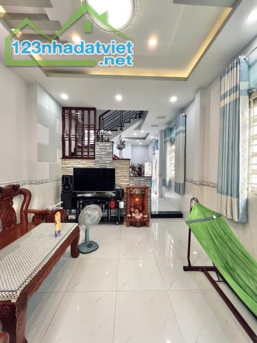 BÁN NHÀ HXH Trần Thái Tông, Tân Bình 2 tầng 76m2 (4x19). Nhà đẹp ở ngay. Giá chỉ 7,99 tỷ.