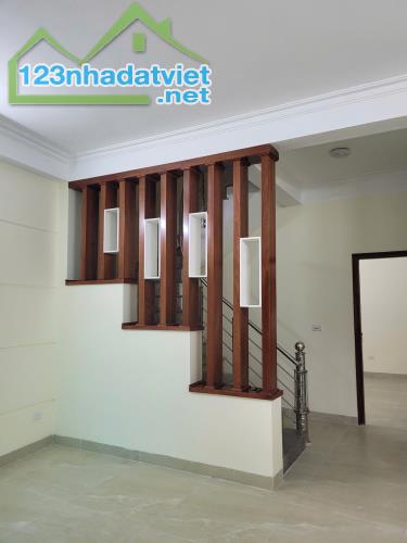 Nhà dòng tiền- ÔTÔ đỗ cửa 65m2*6 tầng/ 12.45 tỷ -70m ra 219 mặt đường Trường Chinh - 2