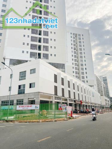 BÁN SHOPHOUSE GÓC DỰ ÁN SCENIC VALLEY 2 PHÚ MỸ HƯNG. MUA TT CĐT. PKD 0901323786 - 1