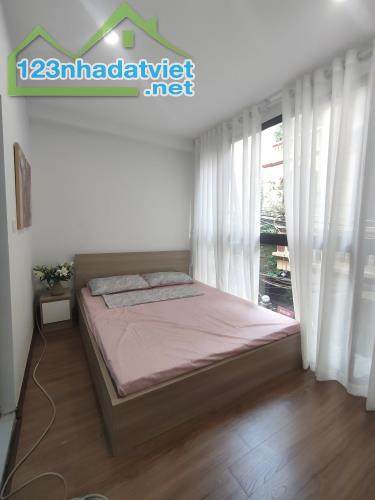 Nhỉnh 3 tỷ căn hộ siêu đẹp thoáng sáng full nội thất đối diện Royal city. 0982140895 - 1