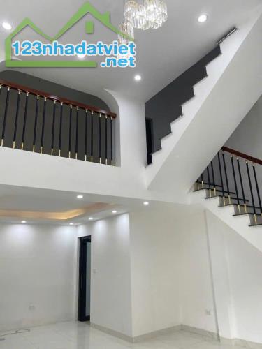 RẺ NHƯ CHO dân xây Thượng Thanh 40m,4 tầng,nhỉnh 4tỷ,ngõ thông,full nội thất - 3