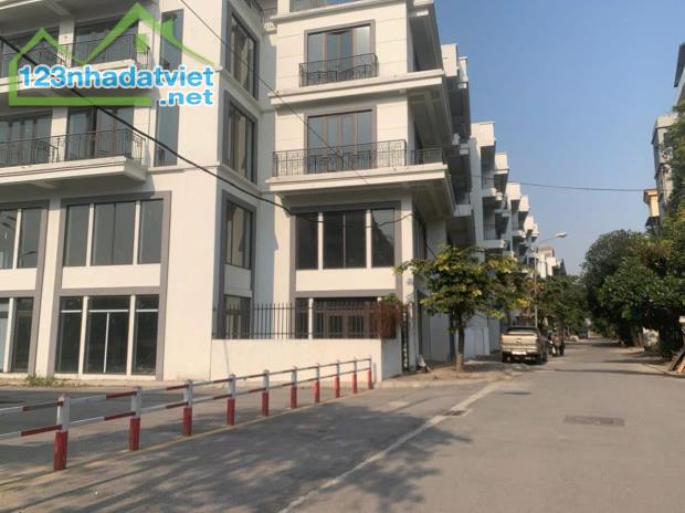 Bán biệt thự shophouse metropolitan Trâu Quỳ Gia Lâm, 88m, nhỉnh 14 tỷ