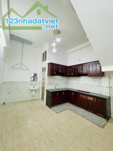 Bán nhà 54m2, 4PN, 3WC, Tân Kỳ Tân Quý, Bình Hưng Hòa, 5.9 tỷ - 2