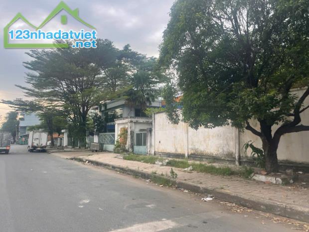 Bán kho xưởng siêu rẻ 4500m² trong KCN Tân Thới Hiệp, Tân Thới Hiệp, Quận 12. - 1