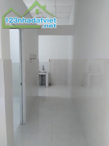 ♪ Nhà Kiệt Trần Cao Vân thông Nguyễn Tất Thành, 30m2, ngang 4m, vuông, C4, 1.37 tỷ - 4