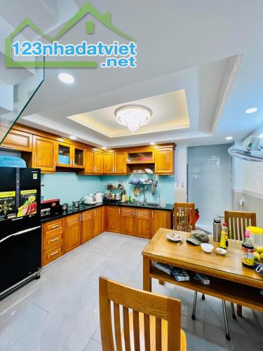 ĐÓN TẾT! Bán Nhà Đẹp 4 Tầng Xe Hơi Thông Sư Vạn Hạnh, 46m2, 9 Tỷ - 1