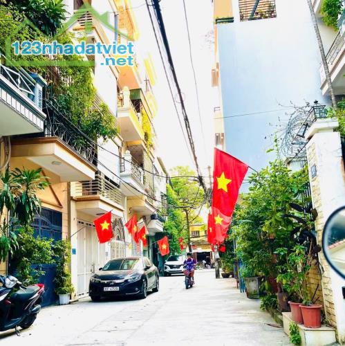 Bán nhà mặt phố Thanh Bình - Hà Đông, lô góc, 80m2 mặt tiền 4,5m, giá chỉ 19,88 tỷ