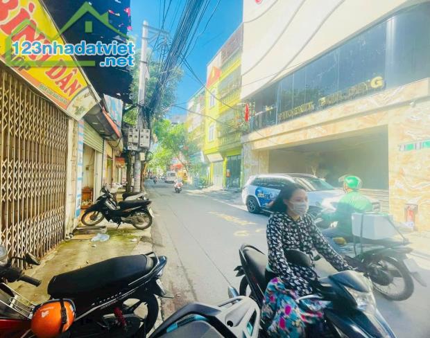 Bán nhà mặt phố Thanh Bình - Hà Đông, lô góc, 80m2 mặt tiền 4,5m, giá chỉ 19,88 tỷ - 1