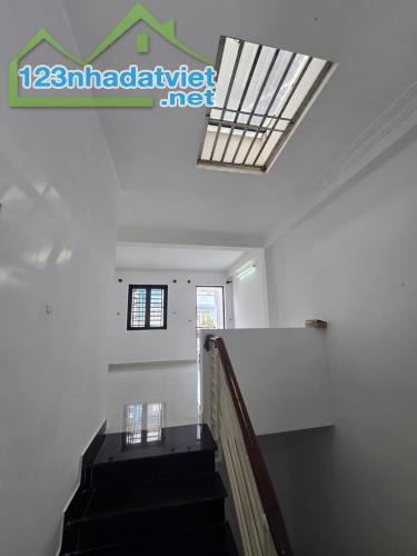 Bán nhà An Lạc, gần 70m2, Đường nhựa 8m, mới đẹp ở ngay. Ko quy hoạch - 2