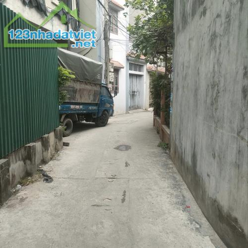 Hoa hậu ỷ la dương nội- ô tô vào đất- thông tứ tung- kinh doanh đẹp- 48m2- sổ phân lô đẹp - 3