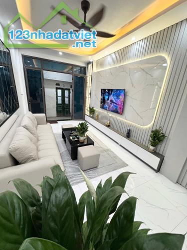 BÁN NHÀ KHÂM THIÊN ĐỐNG ĐA 34M2 4T MT 3.4M GIÁ 5.68 TỶ, NGÕ RỘNG, NHÀ MỚI, Ở SƯỚNG. - 5