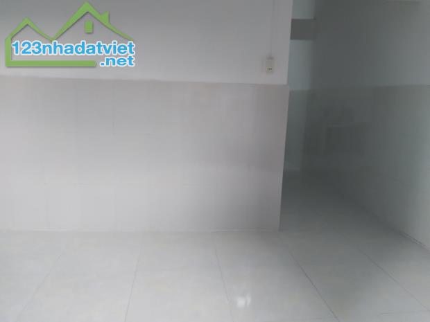 ♪ 1.25 tỷ Nhà Kiệt Trần Cao Vân, 30m2, ngang 4m, vuông vức, 2 tầng - 2