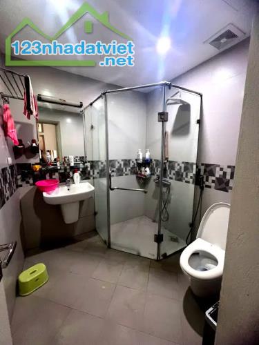 BÁN ĐẤT TẶNG NHÀ PHỐ THỤY KHUÊ,TÂY HỒ, 115M2 2 TẦNG MT 9M GIÁ 13 TỶ- RẤT HỢP XÂY CĂN HỘ - 4