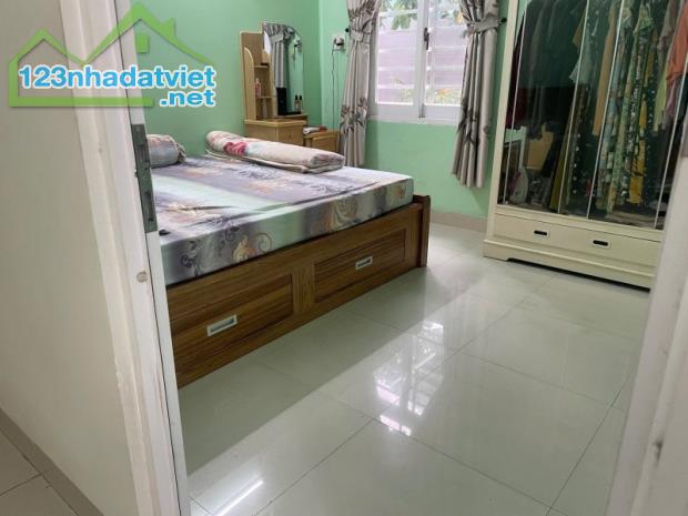 ► Nhà sát Phạm Cự Lượng, 192m2, 2 tầng rộng đẹp, 7.x tỷ - 1