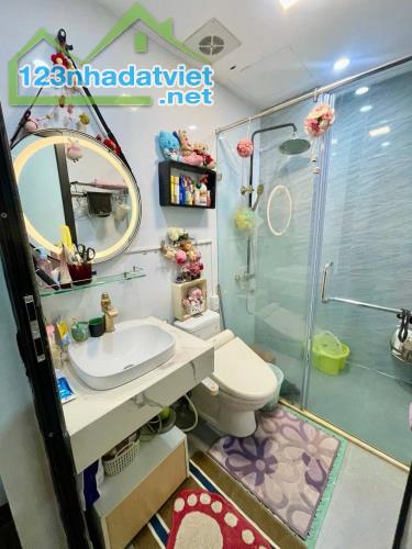 ** Bán nhà Cổ Linh chỉ 5 tỷ hơn - 35M2*5T*3.7m -  Ô tô tránh 25m - 1,2km tới Aeon - Nội