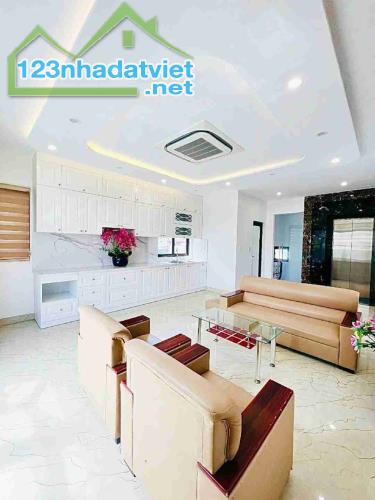 8 TẦNG MỚI MẶT PHỐ VIP NGUYỄN HOÀNG CG, DIỆN TÍCH 79M, MT 5M, THÔNG SÀN KINH DOANH 46,6 TỶ