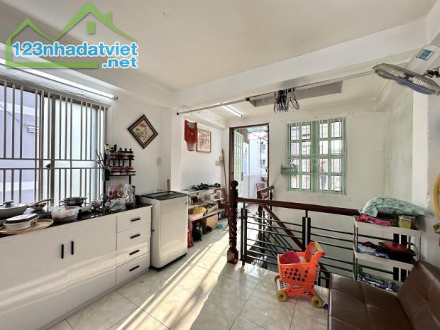 N149- LÊ VĂN SỸ, Q3 - 5 TẦNG BTCT - 35M2 - HẺM KINH DOANH, 4PN - 6.6 Tỷ - 2025 - 3
