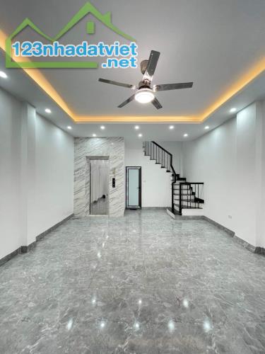 Nhà đẹp long lanh ngõ 173 Hoàng Hoa Thám, 9.5 tỷ, 38m2x6T, ở luôn - 1