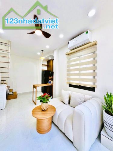 3x TỶ - SIÊU PHẨM 2 TẦNG FULL NỘI THẤT, DTSD 40 M2, ÔTÔ ĐẬU CỬA, NGAY VINCOM PHAN VĂN TRỊ. - 3