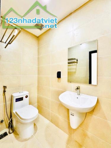 3x TỶ - SIÊU PHẨM 2 TẦNG FULL NỘI THẤT, DTSD 40 M2, ÔTÔ ĐẬU CỬA, NGAY VINCOM PHAN VĂN TRỊ.