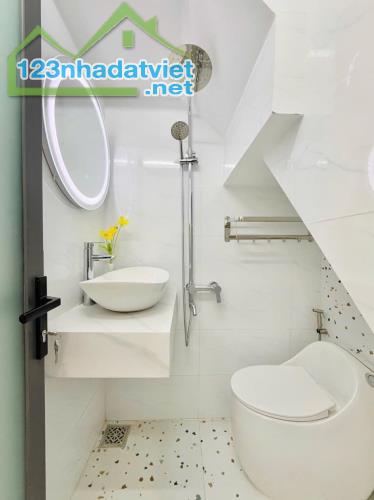 🏠Gò Vấp, Nhà mới sát Mặt tiền Nguyễn Duy Cung - 2 Tầng - 25m2 - Tặng nội thất - Sổ A4