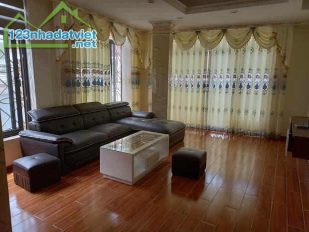 Hoa hậu ! Bán tòa nhà phố Hồng Tiến - Căn góc 150m2*6T*7m, thang máy - Ô tô tránh KD - 3