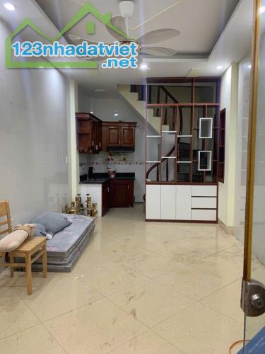 Bán nhà ĐẸP Phố Nam Dư, DT 32m2, 5T, nhỉnh 4 tỷ, Lh: 0984417892. - 2