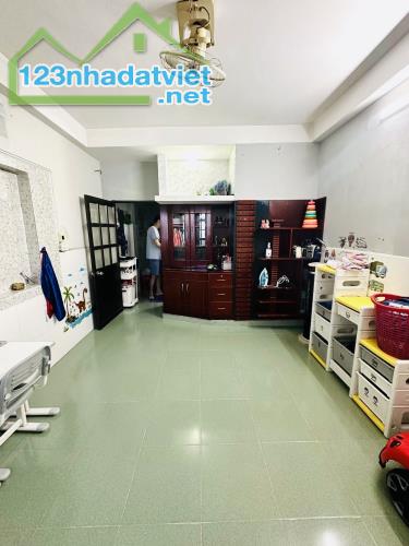 Hẻm ôtô sát mặt tiền Nguyễn Văn Đậu Phường 11 Bình Thạnh 5 tầng 50m2 giá chỉ 7.6 tỷ TL - 3