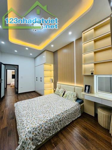 Nhà BA ĐÌNH 46m2 x 4 tầng với 2 thoáng  - cách ô tô đỗ 20M - full nội thất. - 2