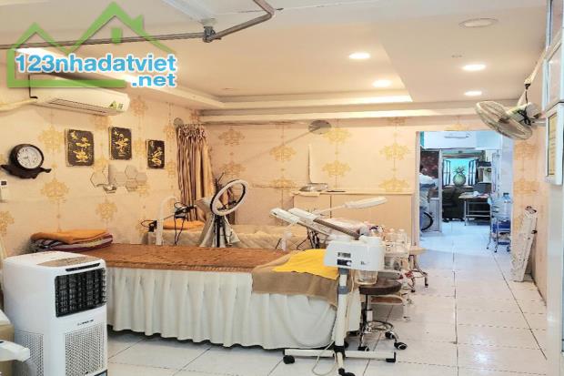 Bán nhà Mặt Tiền Lê Niệm, Tân Phú, đang kinh doanh, 2 tầng, 4 PN - Giá 6.1 tỷ TL - 2
