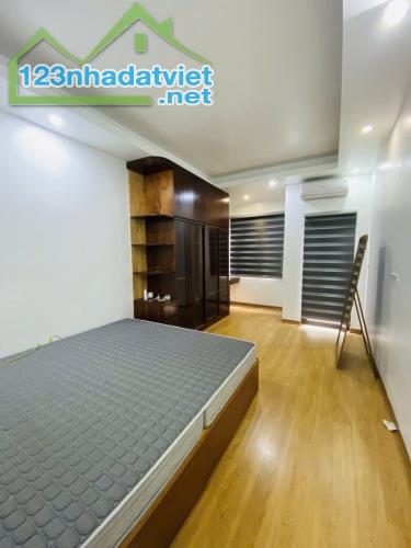 BÁN NHÀ ĐẠI TỪ - ĐẠI KIM, 35M², 5 TẦNG, 30M RA Ô TÔ, CHỈ 6.9 TỶ - 1