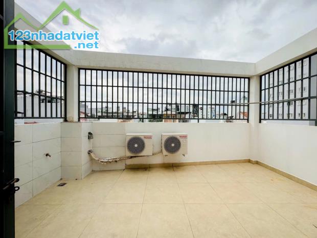 BÁN NHÀ HẺM NGUYỄN THỊ THẬP, QUẬN 7. DT: 5 X 12M, 2 LẦU ST. GIÁ 8 TỶ 370 - 3