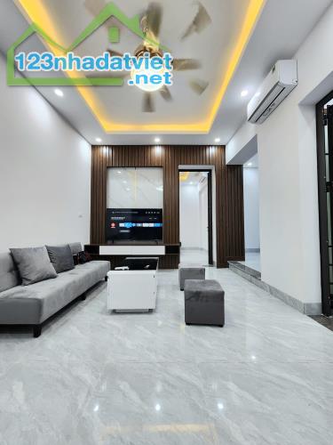 ✳️Nhà VipTT Công ty SX và XNK Lâm Sản 60M2 T1 MT 9M, Chỉ 4,3 Tỷ Lô Góc Kinh Doanh Ô Tô✳️ - 3