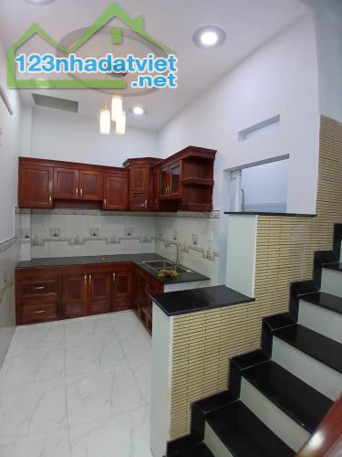 Nhà 3 tầng, 88,9m2, Hiệp Thành 13, Quận 12