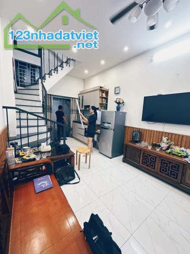 ✳️Nhà Vip Cát Linh 30M2 6T MT 4M, Chỉ 5.5 Tỷ Lô Góc Gần Phố Phải Thật Nhanh mới kịp✳️