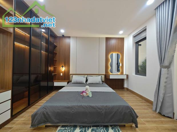 SIÊU PHẨM KHÔNG TỲ VẾT- TRƯỜNG CHINH QUẬN 12- 70M2, 5 TẦNG ĐƯỜNG NHỰA 8M CHỈ 7 TỶ 590 - 2