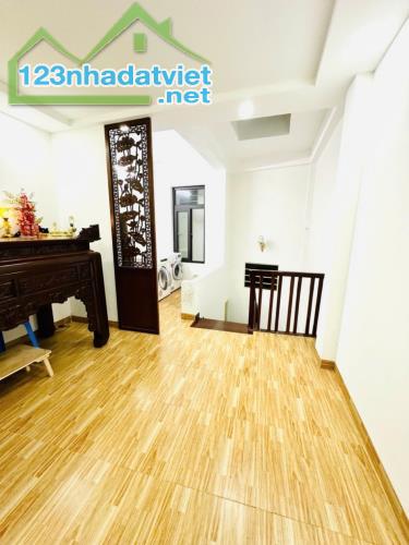 VÕ CHÍ CÔNG - 5 tầng, 3 ngủ - 2 thoáng - rộng 3,7m - 32m2 giá 6,5 tỷ - 0859990768 - 4