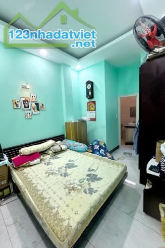 Bán nhà sát mặt tiền An Dương Vương dt khủng 121m2 nhích 10 tỷ - 4