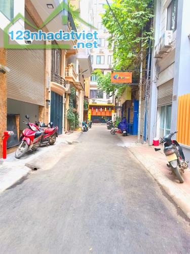 (MẶT NGÕ, Ô TÔ, KINH DOANH) Bán Nhà NGUYÊN HỒNG, Đống Đa. DT 52m, MT 4,1m - 2