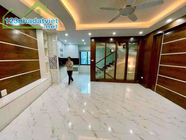 BÁN NHÀ PHÂN LÔ 2 THOÁNG 11,5 TỶ 45m 6 TẦNG MT 5m GARA Ô TÔ 7 CHỖ XUÂN LA TÂY HỒ - 4