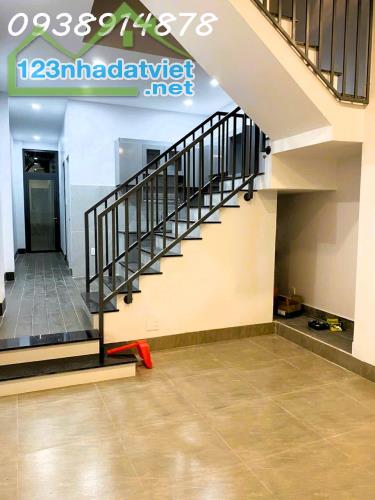 Bán nhà 2 tầng 4*13m đường 5, Linh Xuân, chỉ 5.25 tỷ - sổ hồng đã hoàn công