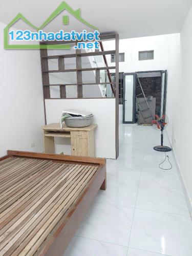 BÁN NHÀ VĨNH HƯNG 34M, 2 TẦNG, 2 NGỦ, GIÁ 2.3 TỶ, CHƯA SỔ - 3