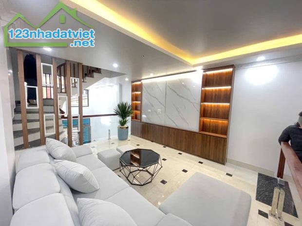 BÁN NHÀ MỸ ĐÌNH, NAM TỪ LIÊM: 40M2 – 5 tầng, Ô TÔ ĐỖ CỰC GẦN – NGÕ XE 3 GÁC – NHÀ MỚI - 2