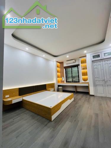 BÁN NHÀ MỸ ĐÌNH - 35M², NHÀ 5 TẦNG, CÁCH Ô TÔ ĐỖ CHỈ VÀI BƯỚC CHÂN HƠN 6 TỶ XÍU - 1