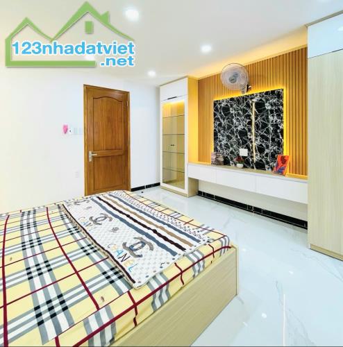 🏡🏡🏡 BÁN NHÀ ĐƯỜNG NGUYỄN VĂN KHỐI. P9 GV ..HẺM 6M .DT 80M...4 X 20 ...GIÁ 12.5 TỶ - 2