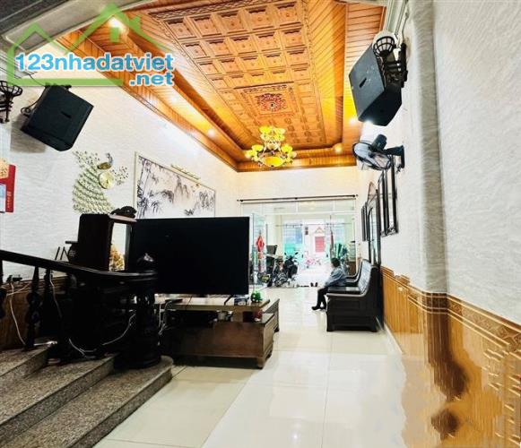 Nhà phân lô Tô Vũ - Văn Cao, 90m2, 4 tầng, đường 12m, Giá 6 tỉ, rẻ nhất khu vực - 3