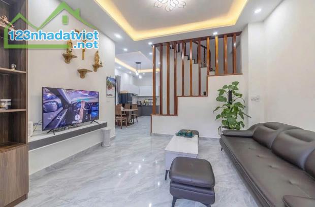 Bán villa nhỏ xinh tại Lữ Gia Phường  Đà Lạt - 2