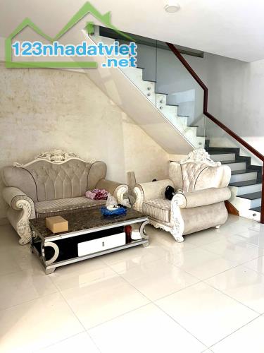 BÁN MẶT TIỀN HIỆP THÀNH KINH DOANH ĐỈNH - QUẬN 12 🌹181m2 - (5*20)🌹 Vị trí siêu đẹp, kinh - 4