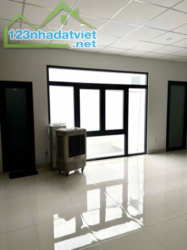 BÁN MẶT TIỀN HIỆP THÀNH KINH DOANH ĐỈNH - QUẬN 12 🌹181m2 - (5*20)🌹 Vị trí siêu đẹp, kinh - 5