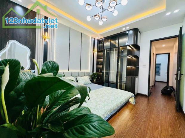 Bán Nhà Phân Lô Hoàng Văn Thái, Thanh Xuân DT 38m2, 2 Thoáng, Gần Ô Tô Tránh, Hơn 6 Tỷ - 1